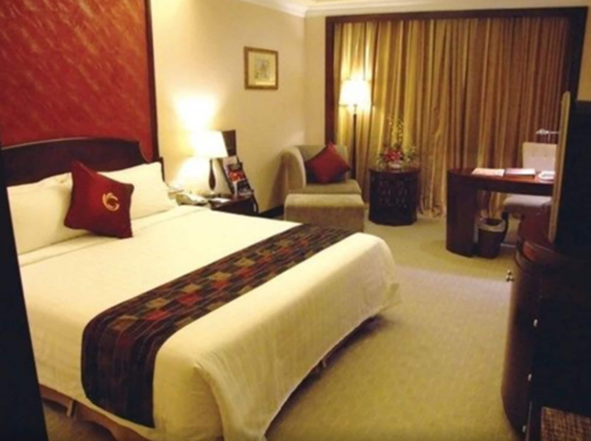 The Royal Marina Plaza Hotel גואנגג'ואו מראה חיצוני תמונה