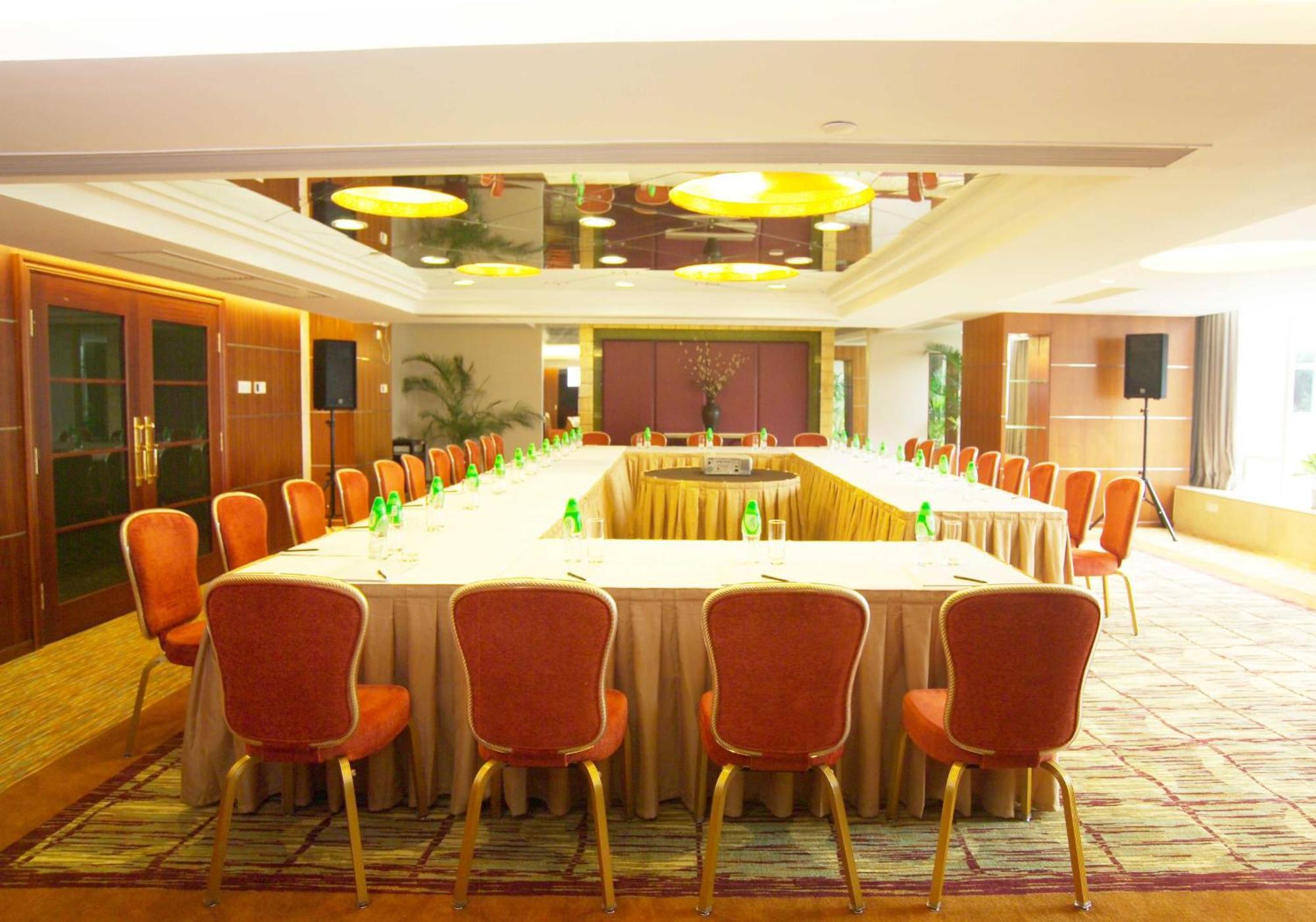 The Royal Marina Plaza Hotel גואנגג'ואו מראה חיצוני תמונה