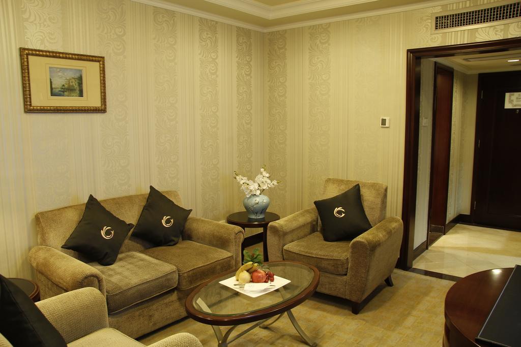 The Royal Marina Plaza Hotel גואנגג'ואו מראה חיצוני תמונה