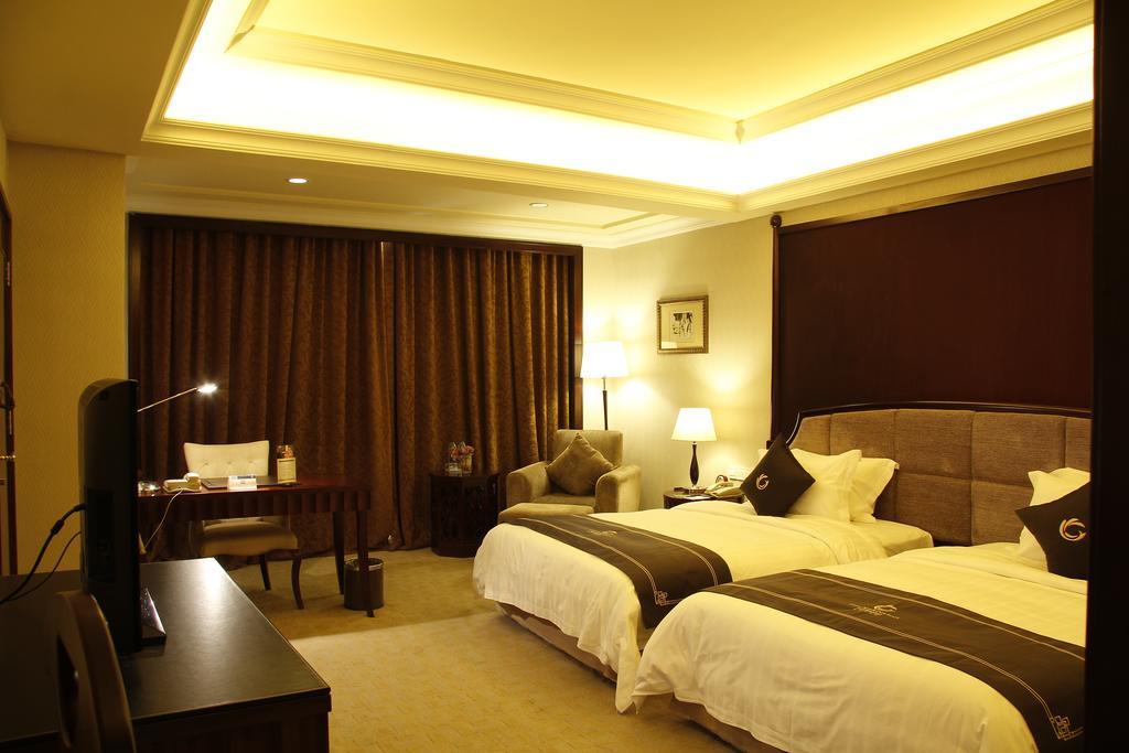 The Royal Marina Plaza Hotel גואנגג'ואו מראה חיצוני תמונה