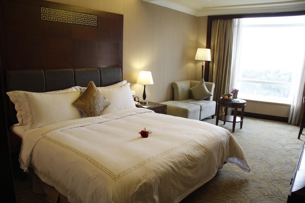 The Royal Marina Plaza Hotel גואנגג'ואו מראה חיצוני תמונה