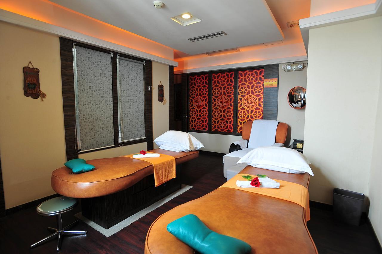 The Royal Marina Plaza Hotel גואנגג'ואו מראה חיצוני תמונה