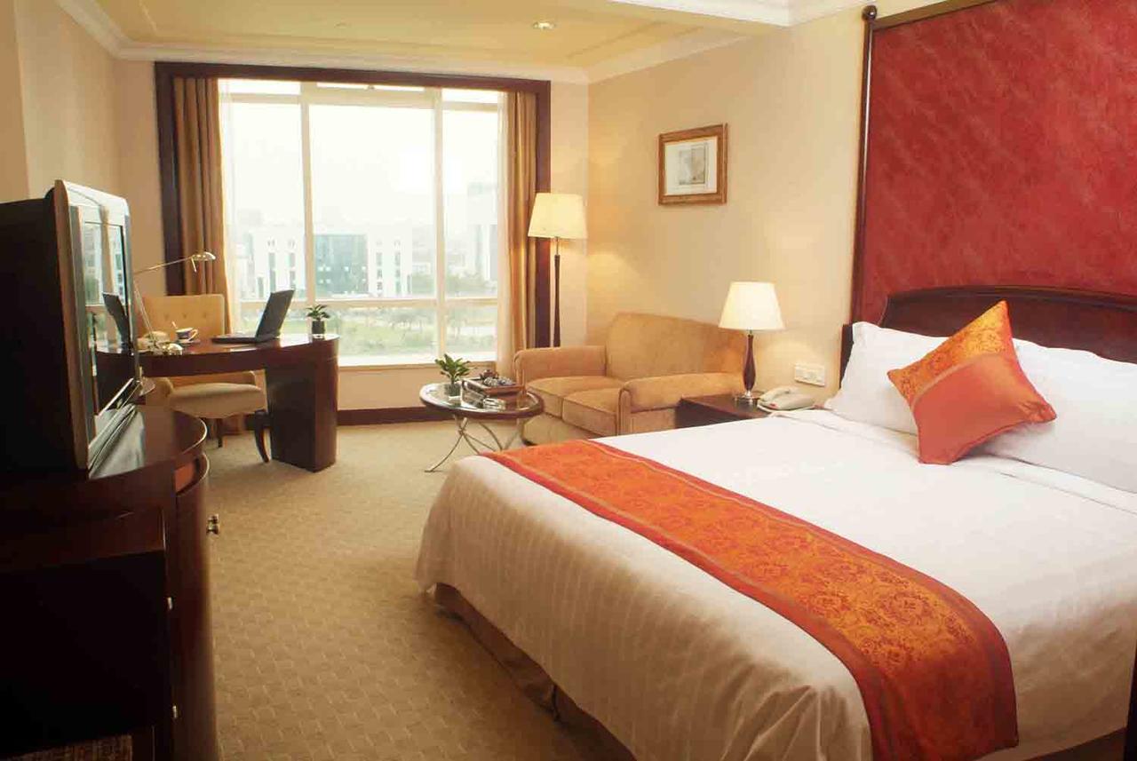 The Royal Marina Plaza Hotel גואנגג'ואו מראה חיצוני תמונה