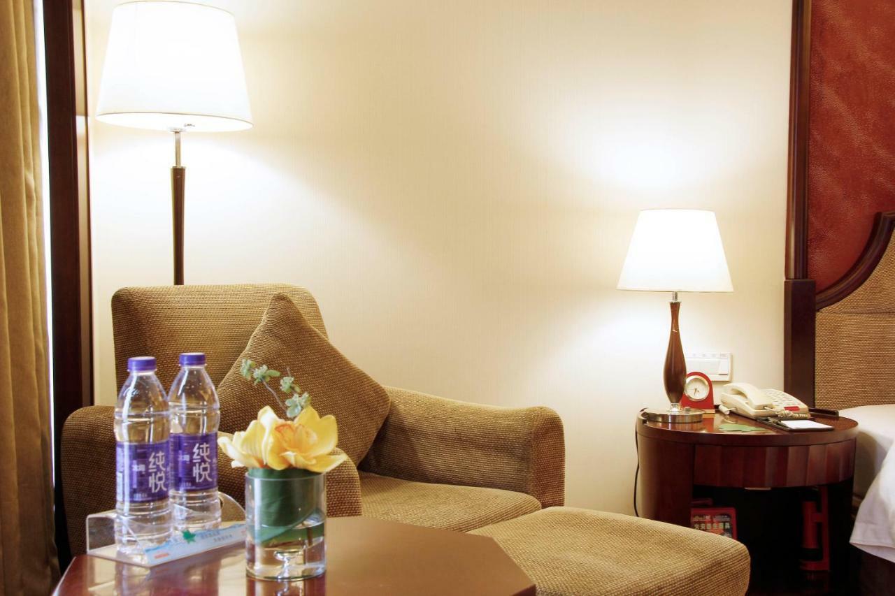The Royal Marina Plaza Hotel גואנגג'ואו מראה חיצוני תמונה