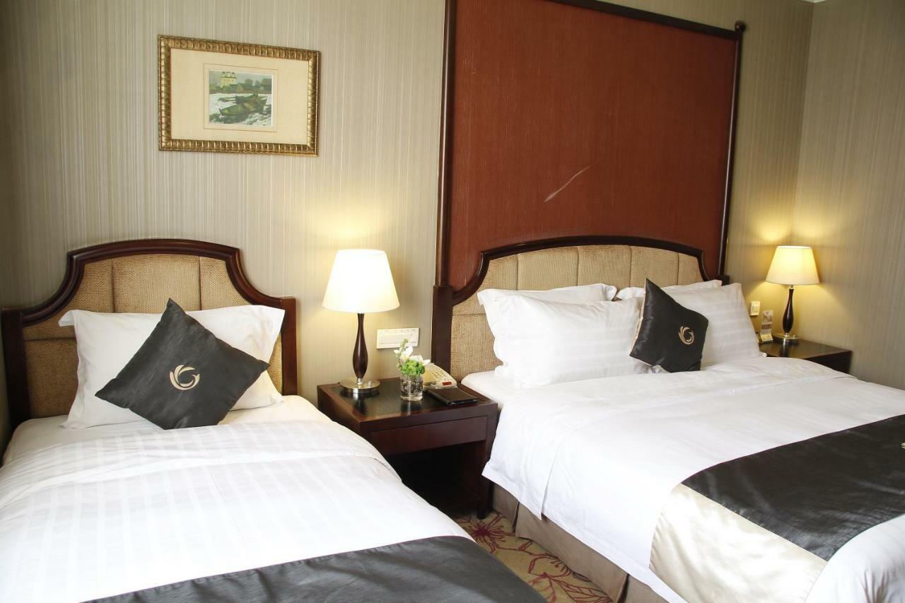 The Royal Marina Plaza Hotel גואנגג'ואו מראה חיצוני תמונה